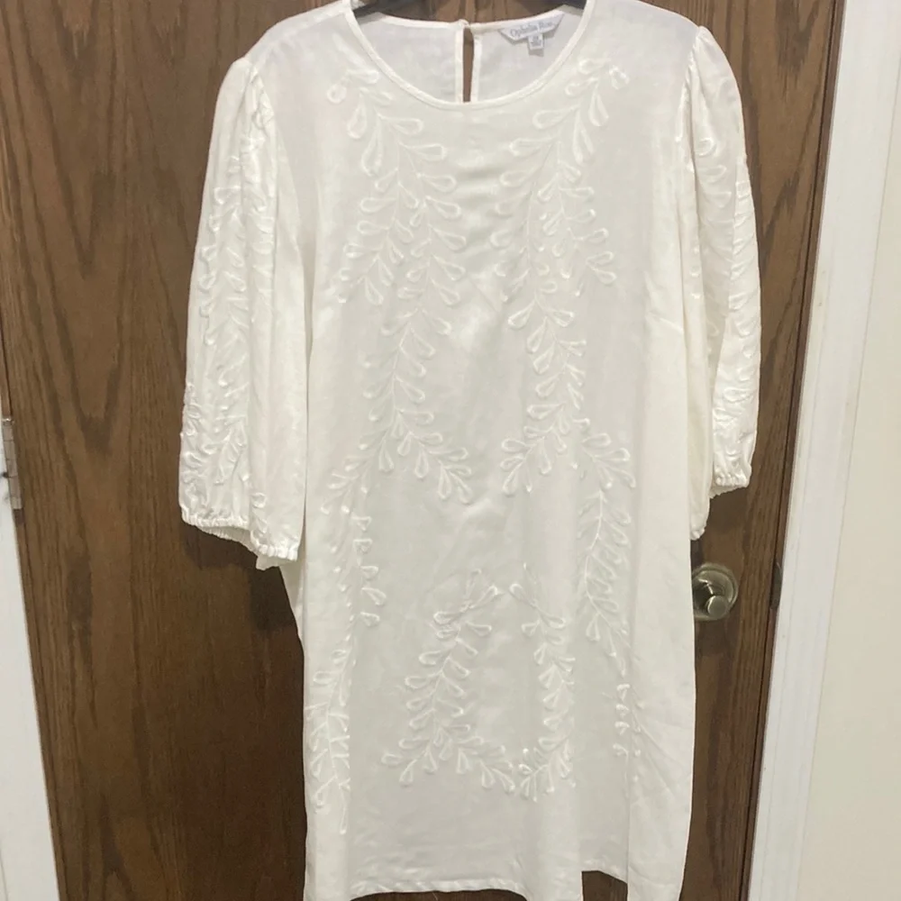 New white linen blend embroidered shift dress - Picture 5 of 11